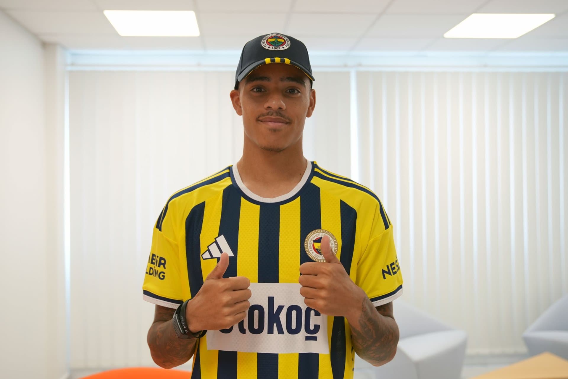 Ailemize hoş geldin Mason Greenwood — 1