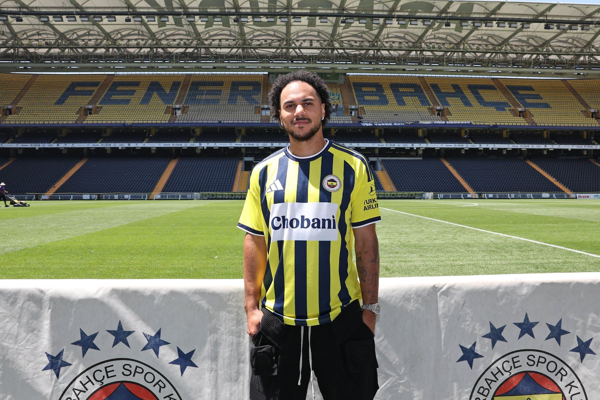 Yeni transferimiz Shane Larkin stadımızı gezdi — 5
