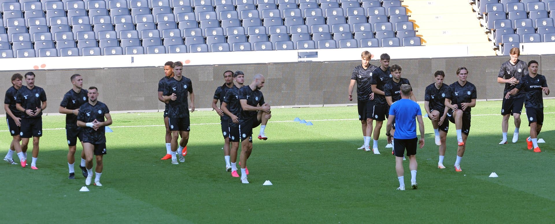Sturm Graz, maçın son antrenmanını stadımızda gerçekleştirdi — 5