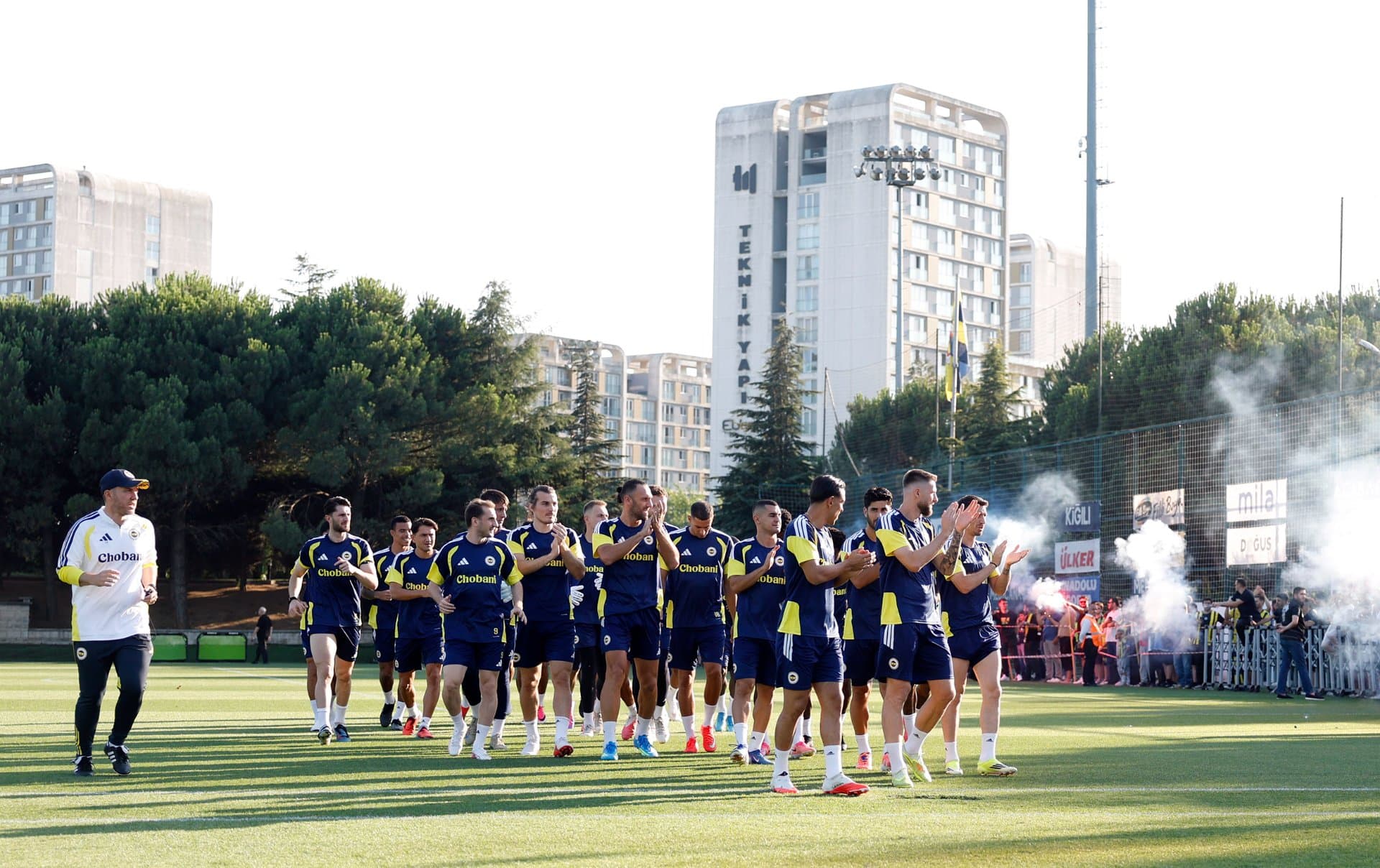 Şampiyonlar Ligi yolunda muhteşem destek — 7