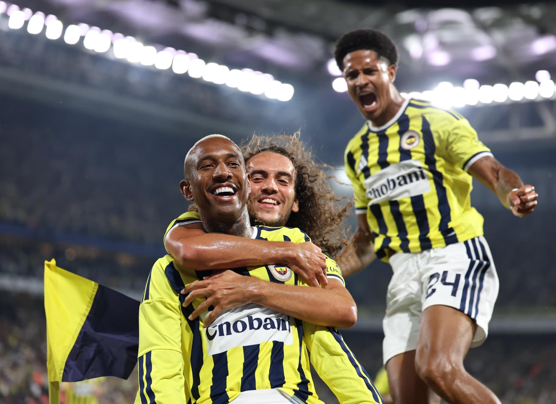 Fenerbahçemiz, Avusturya’ya avantajlı skorla gidiyor — 1