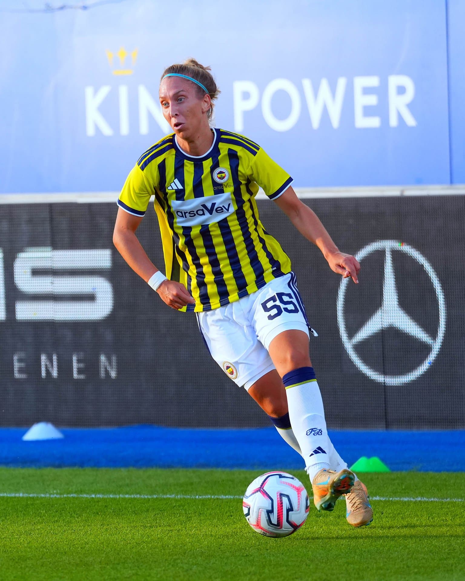 Fenerbahçe arsaVev, Avrupa yolculuğunu UEFA Kadınlar Avrupa Kupası 2. eleme turunda sürdürecek — 4