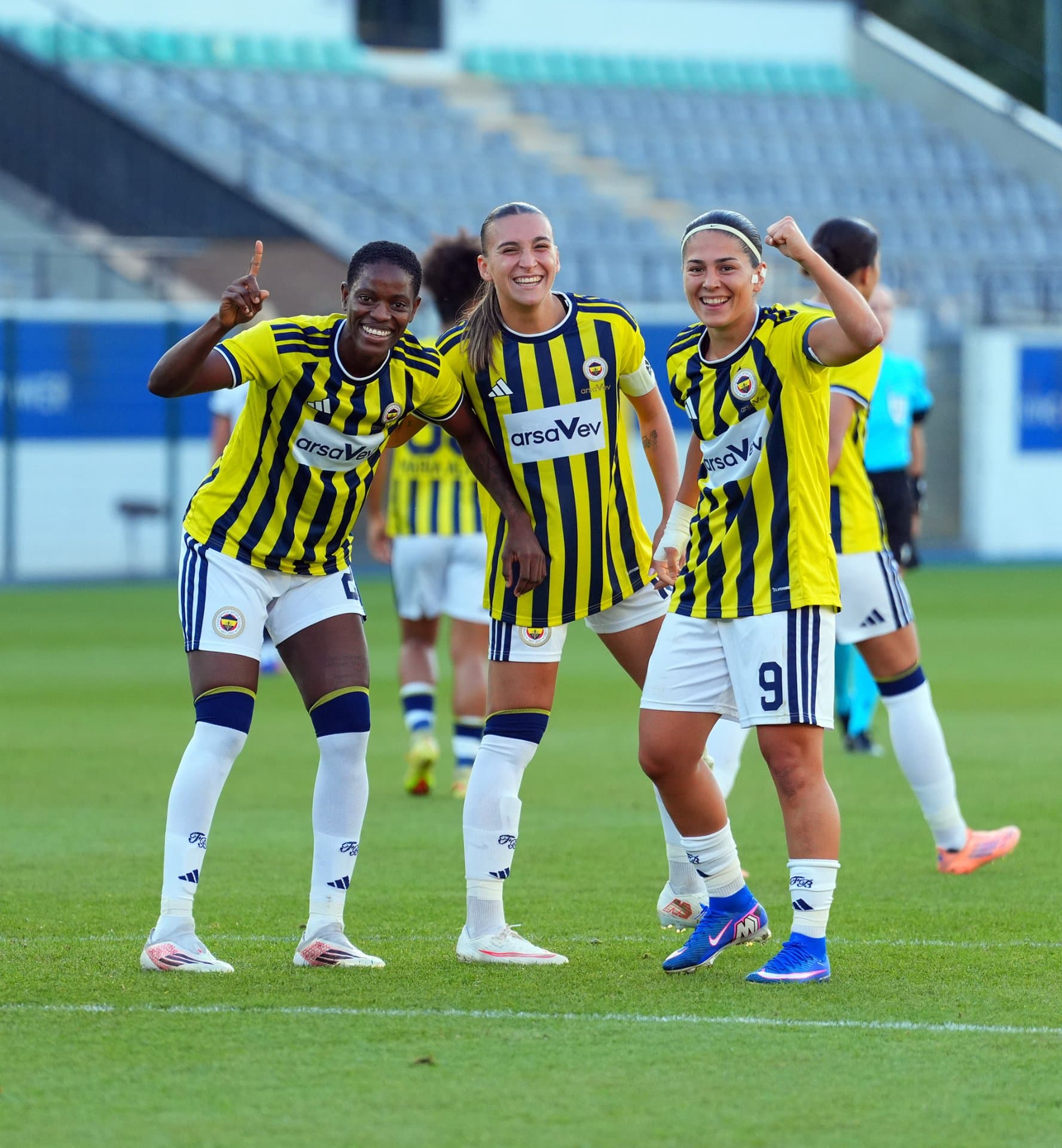 Fenerbahçe arsaVev, Avrupa yolculuğunu UEFA Kadınlar Avrupa Kupası 2. eleme turunda sürdürecek — 6