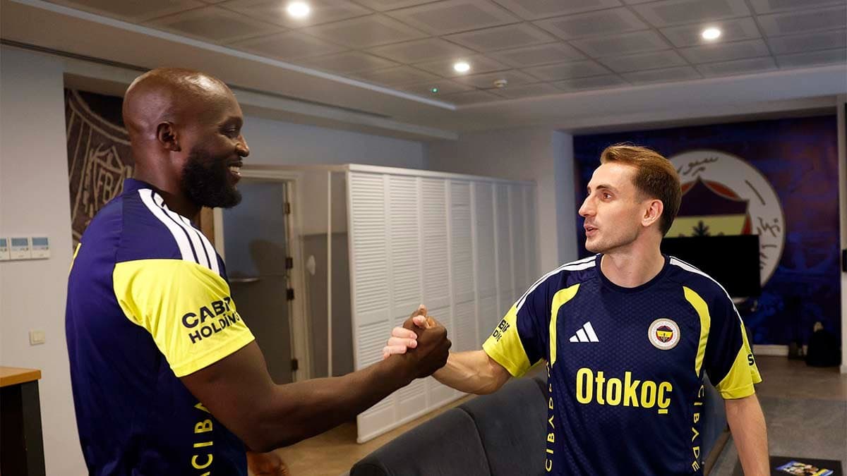 Yeni transferimiz Romelu Lukaku, Fenerbahçe Can Bartu Tesislerimizi gezdi