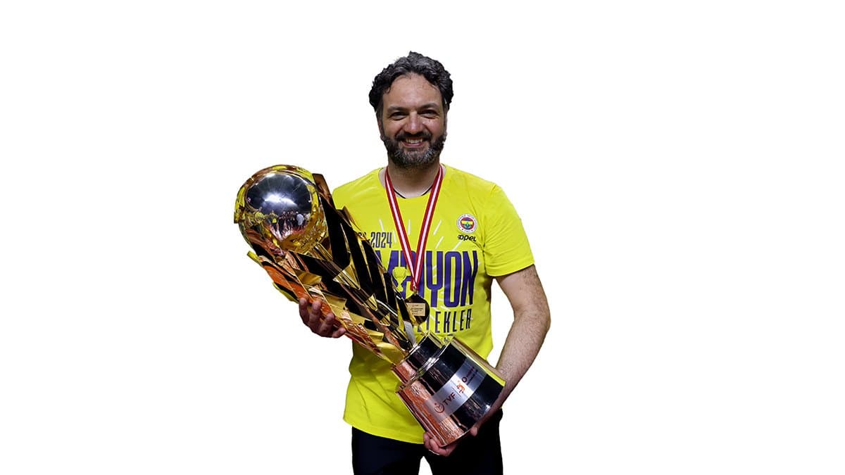 Ailemize yeniden hoş geldin Stefano Lavarini