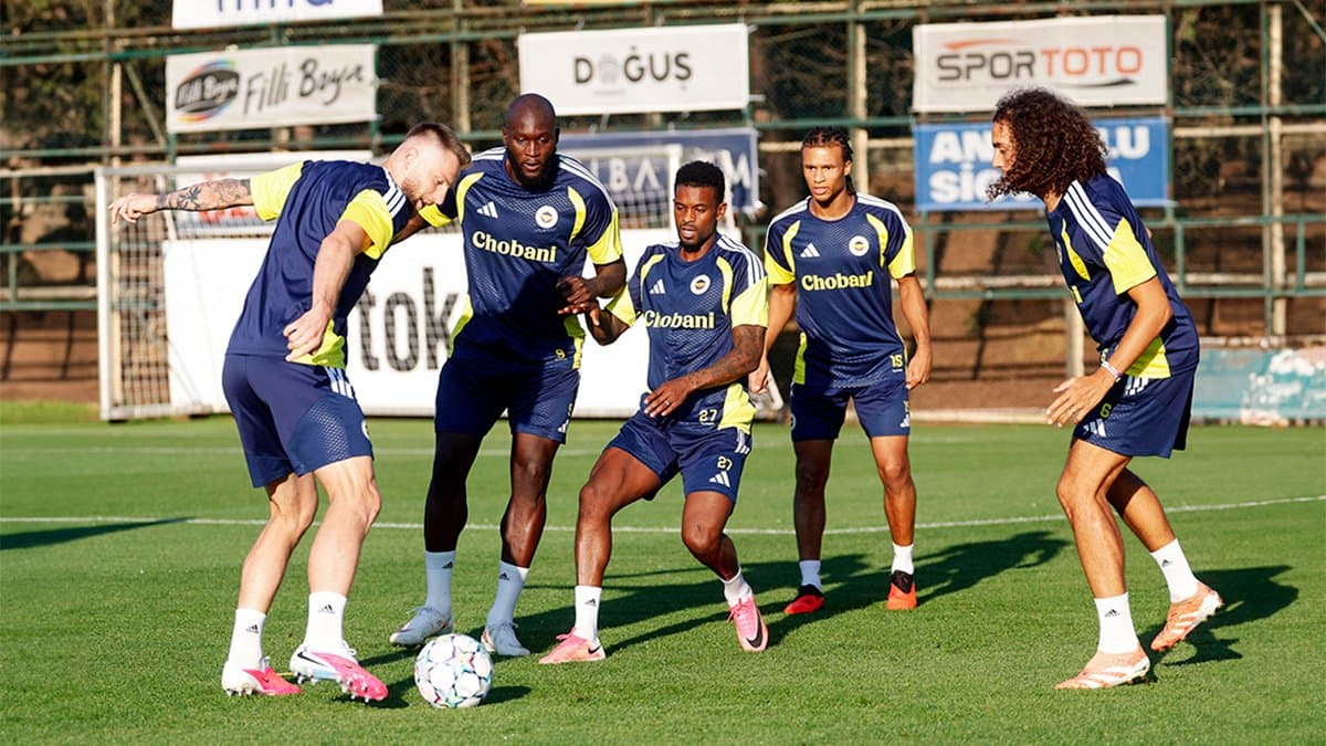 Futbol A Takımımız kampa girdi