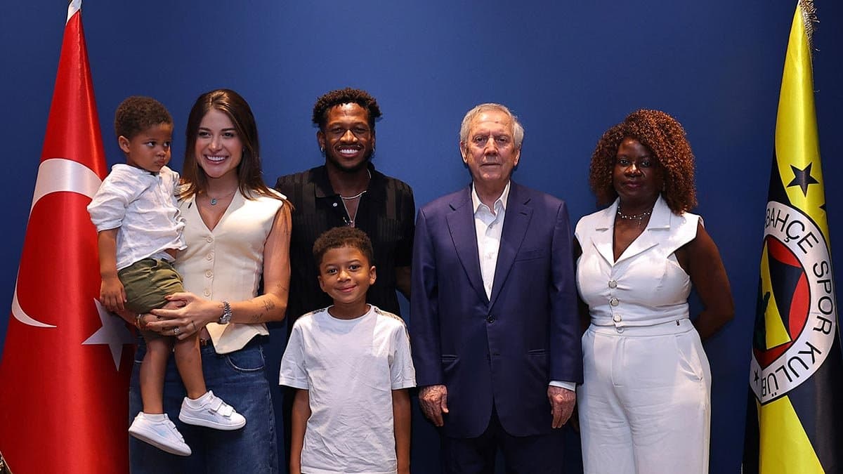 Fred Santos Fenerbahçe ailesiyle vedalaştı