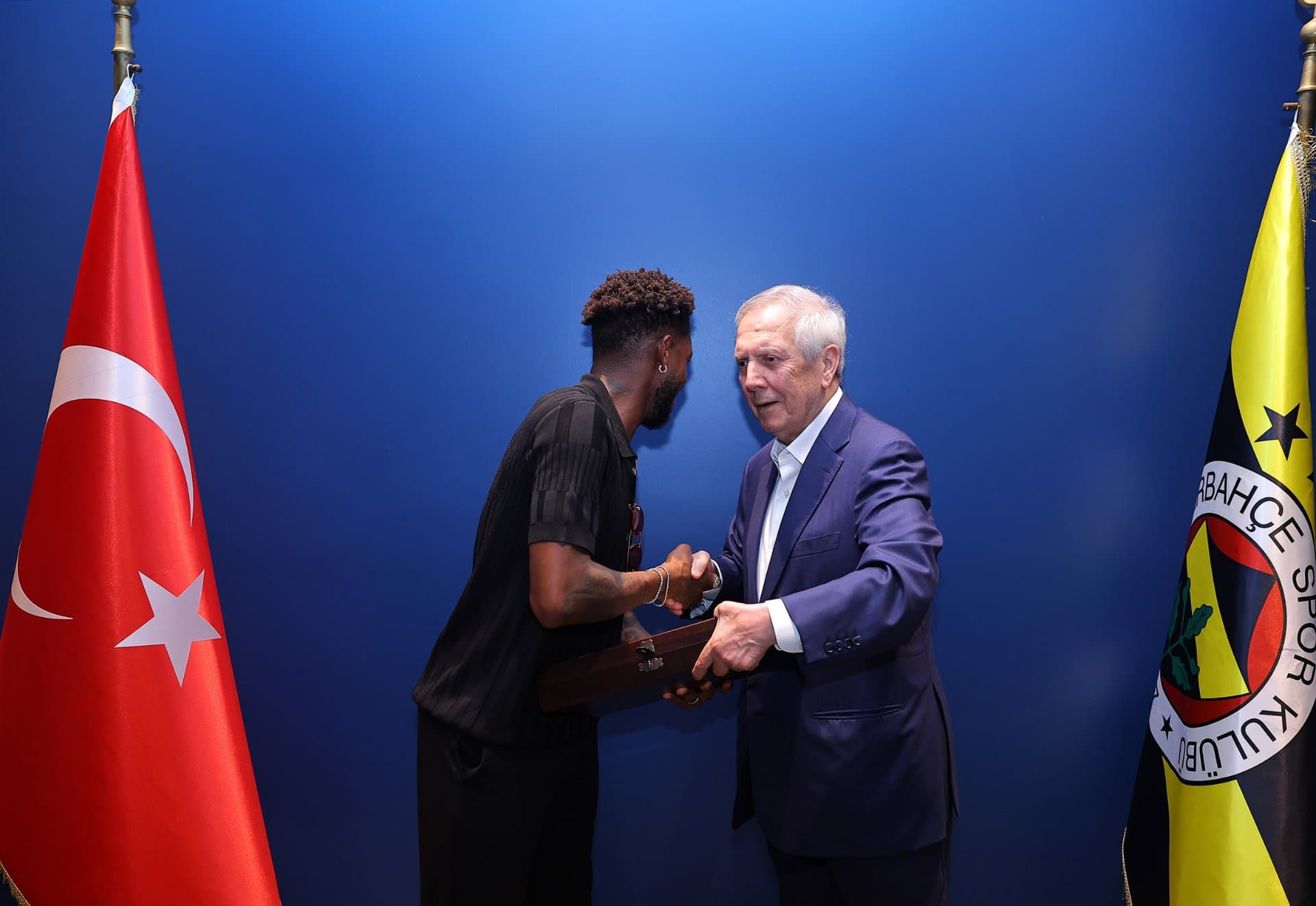 Fred Santos Fenerbahçe ailesiyle vedalaştı — 8