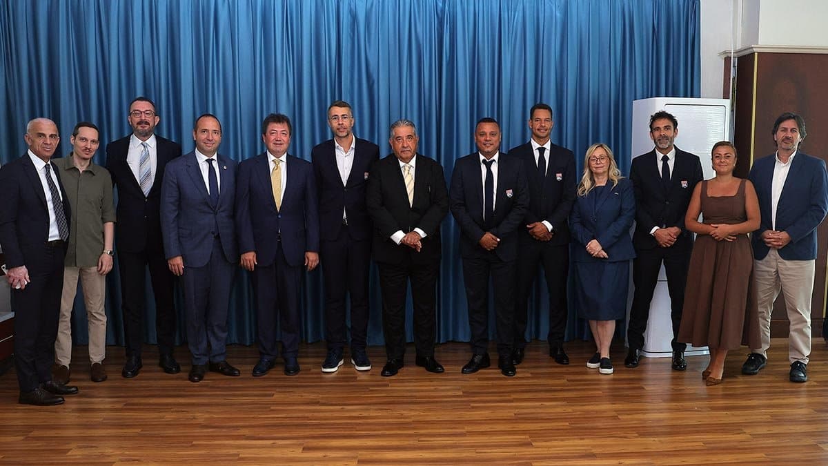 Kulübümüz, O. Lyon yöneticilerini ve UEFA delegesini yemekte ağırladı