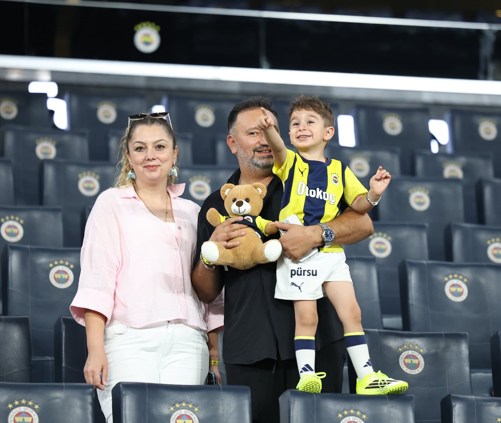 Minik taraftarımız Göktuğ, Başkanımız ve Yöneticilerimizle buluştu — 2