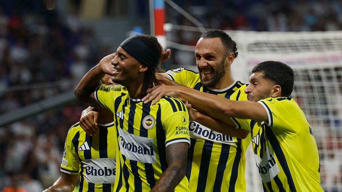 LYON’DA TARİHİ GECE: FENERBAHÇEMİZ DEVLER LİGİ’NDE
