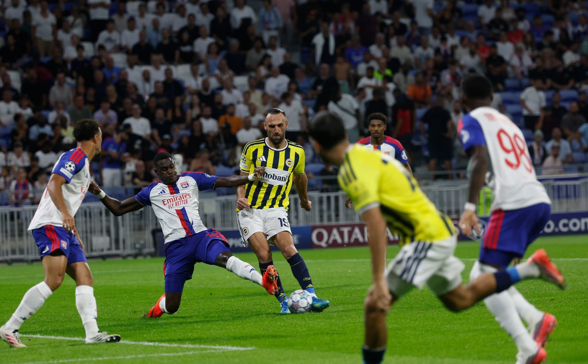 LYON’DA TARİHİ GECE: FENERBAHÇEMİZ DEVLER LİGİ’NDE — 2