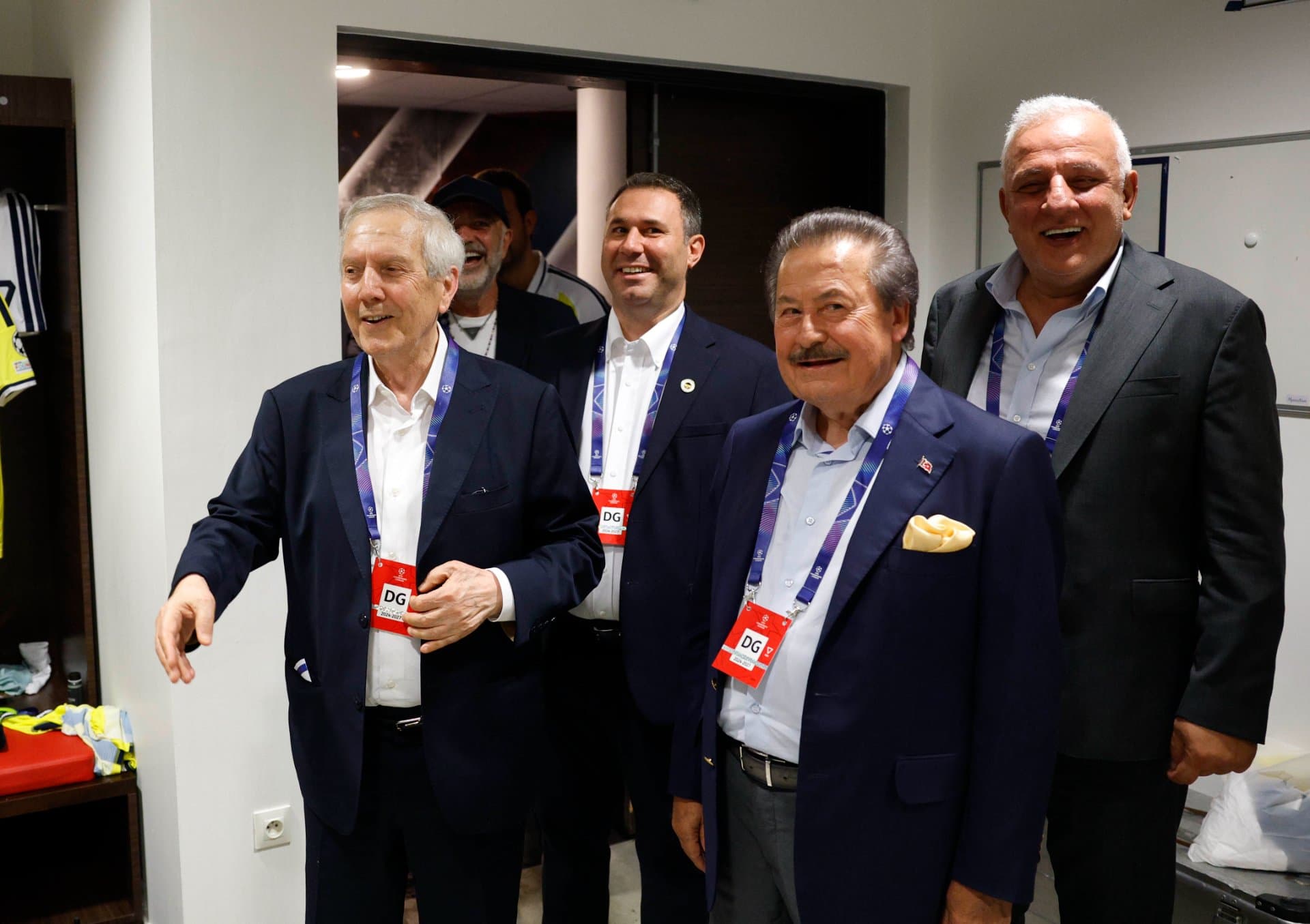 Başkanımız Aziz Yıldırım, takımımızı kutladı — 4