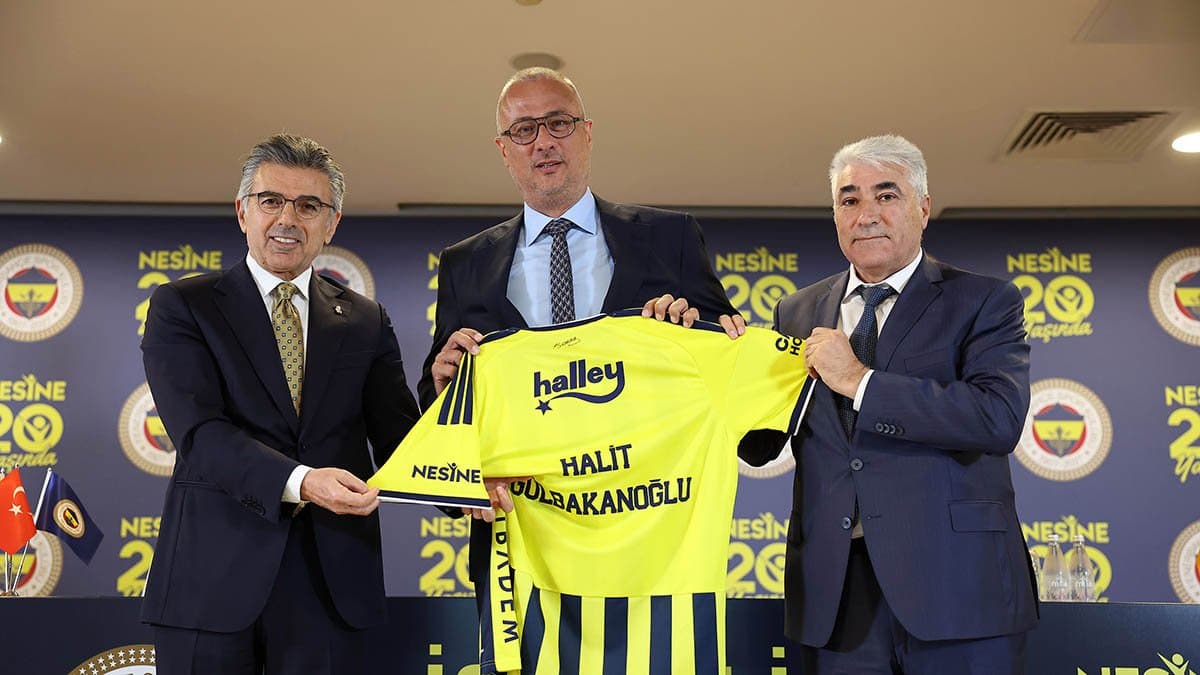 NESİNE ile yapılan sponsorluk anlaşmasının imzaları atıldı