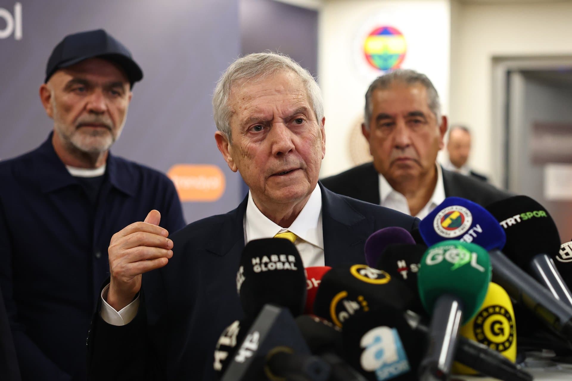 Başkanımız Aziz Yıldırım’dan hakem kararlarına tepki — 2