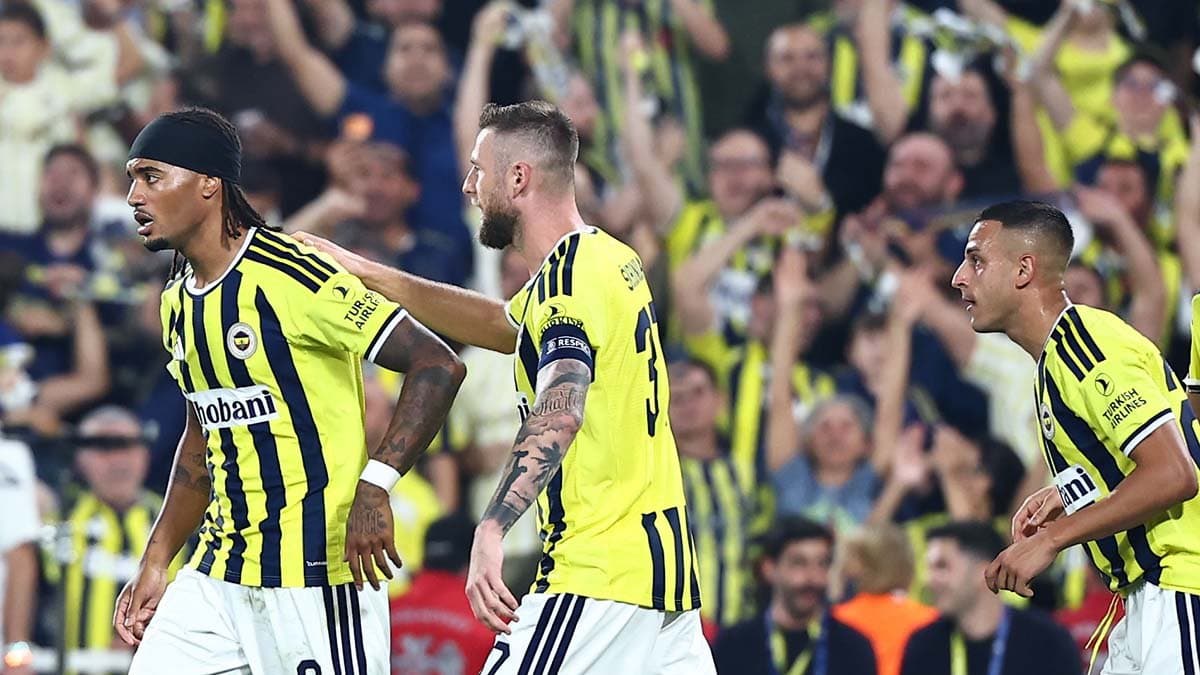 Futbolcularımız, Roma maçının ardından açıklamalarda bulundu