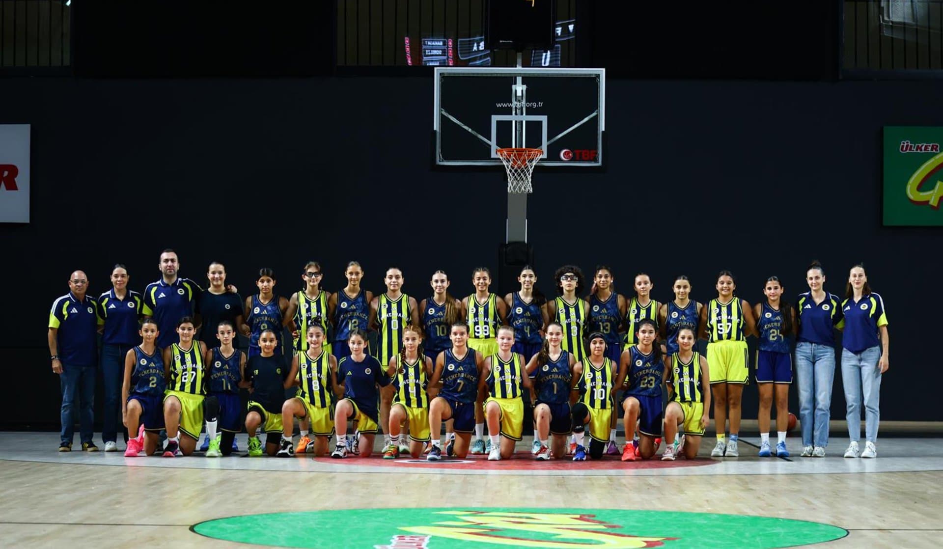 Fenerbahçe A ve Fenerbahçe B Takımlarımız karşı karşıya geldi — 2