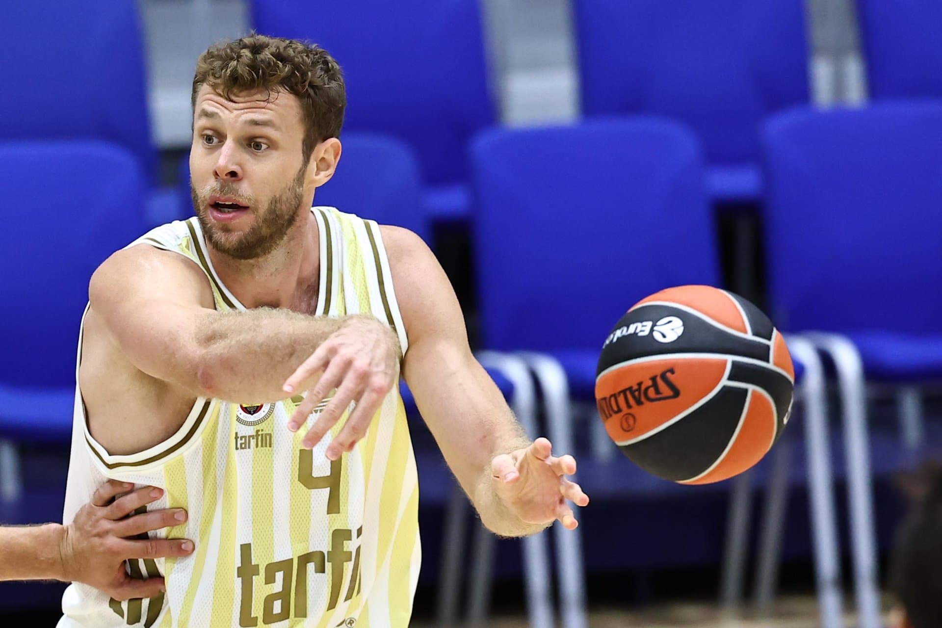 Fenerbahçe Tarfin 102-66 Balkan Botevgrad — 7