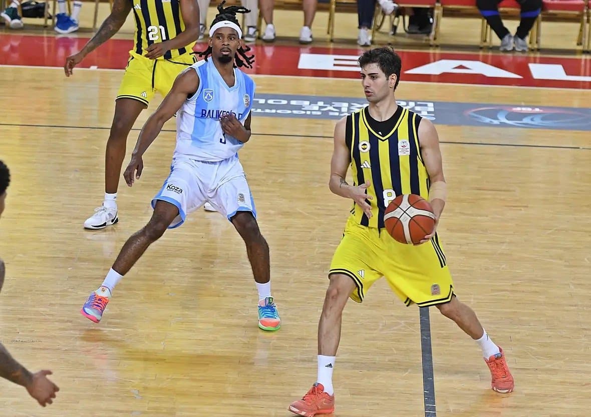 Balıkesir Büyükşehir Belediyespor 69-70 Fenerbahçe Gelişim (TBL) — 1