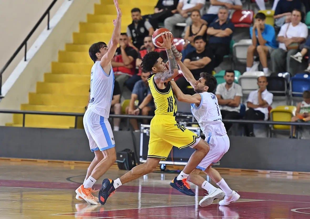 Balıkesir Büyükşehir Belediyespor 69-70 Fenerbahçe Gelişim (TBL) — 4