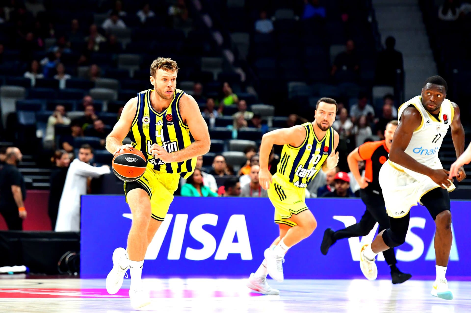 Fenerbahçe Tarfin 85-77 Dubai Basketball — 5