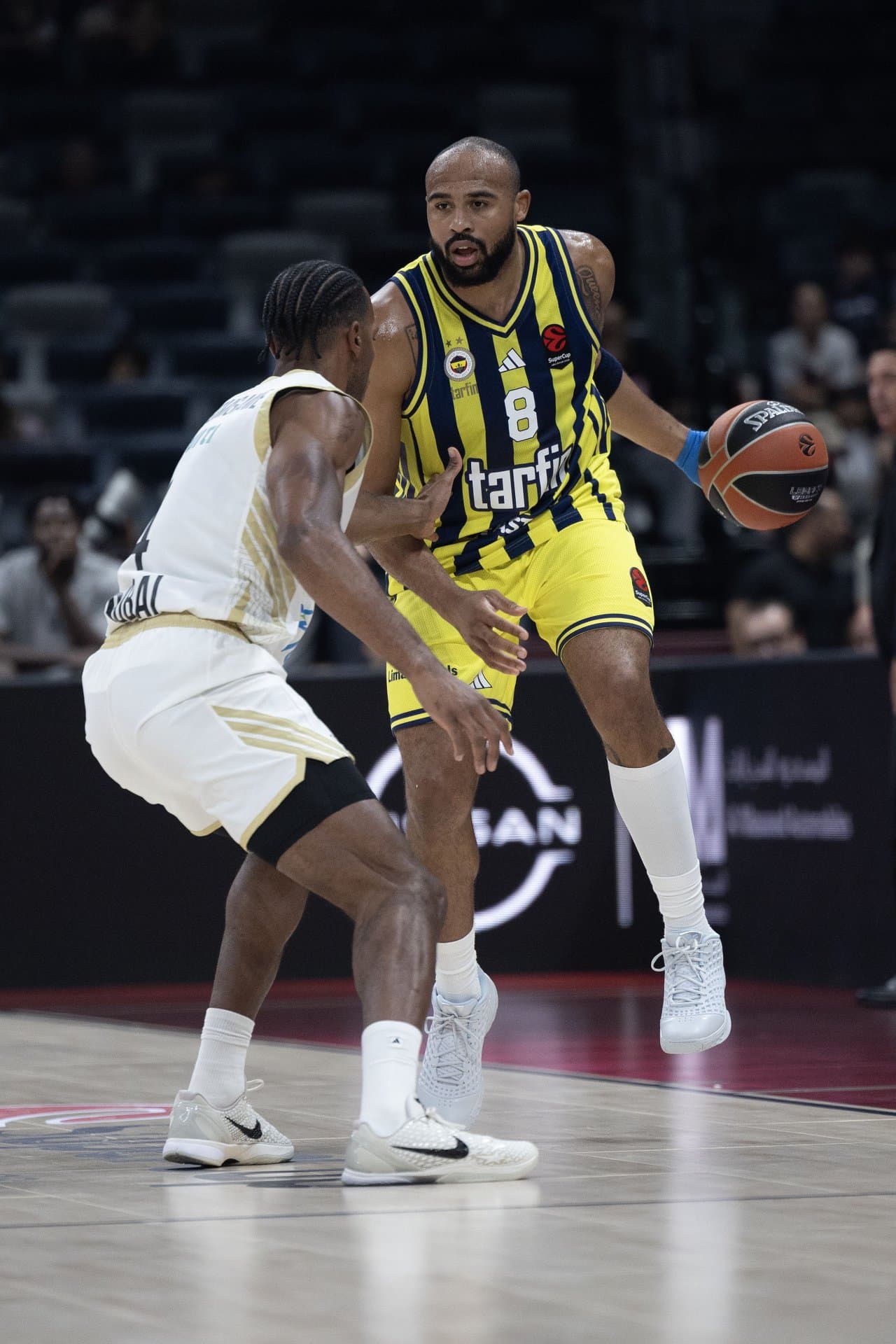 Fenerbahçe Tarfin 85-77 Dubai Basketball — 9