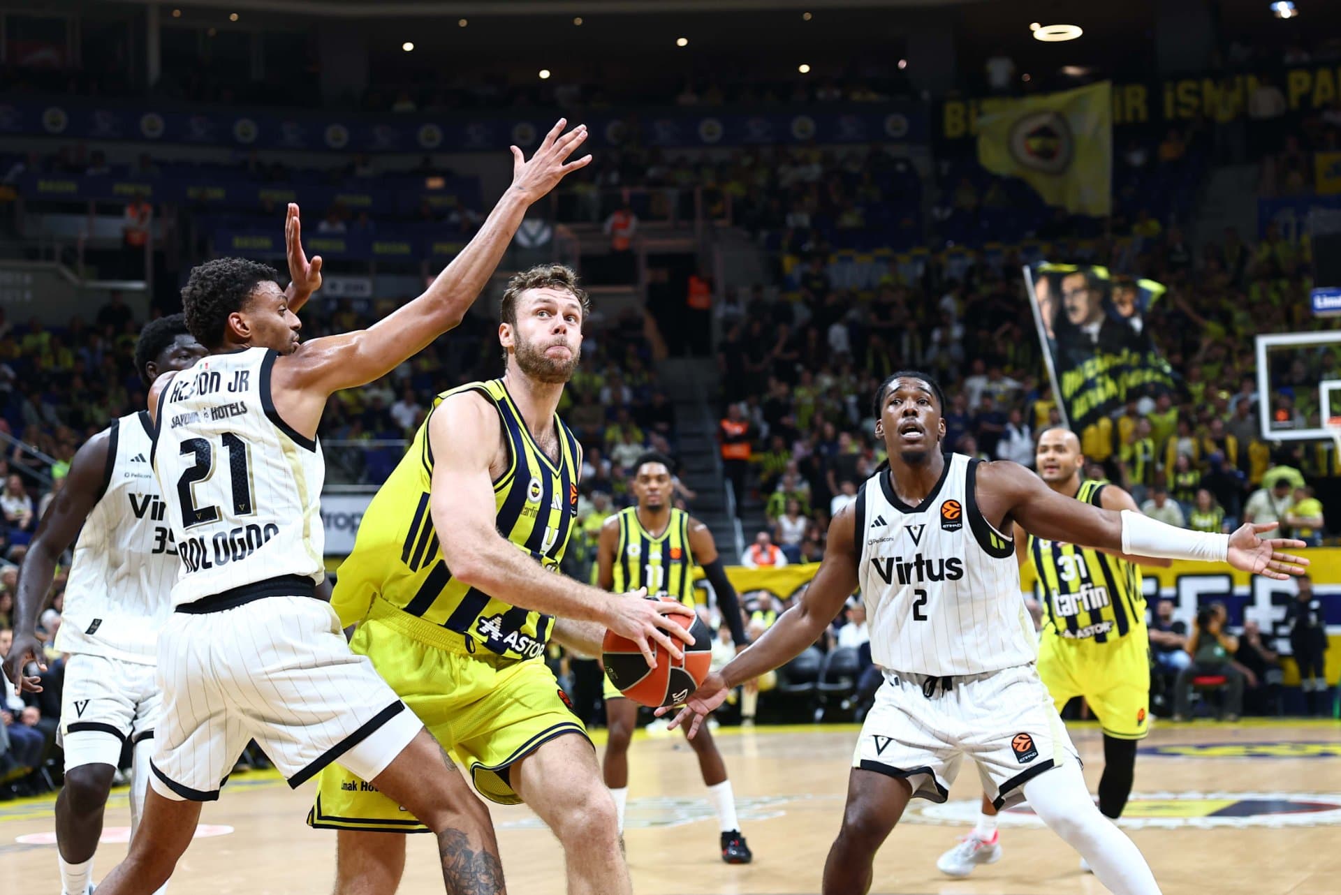 Fenerbahçe Tarfin, EuroLeague’de yeni sezona galibiyetle başladı — 5