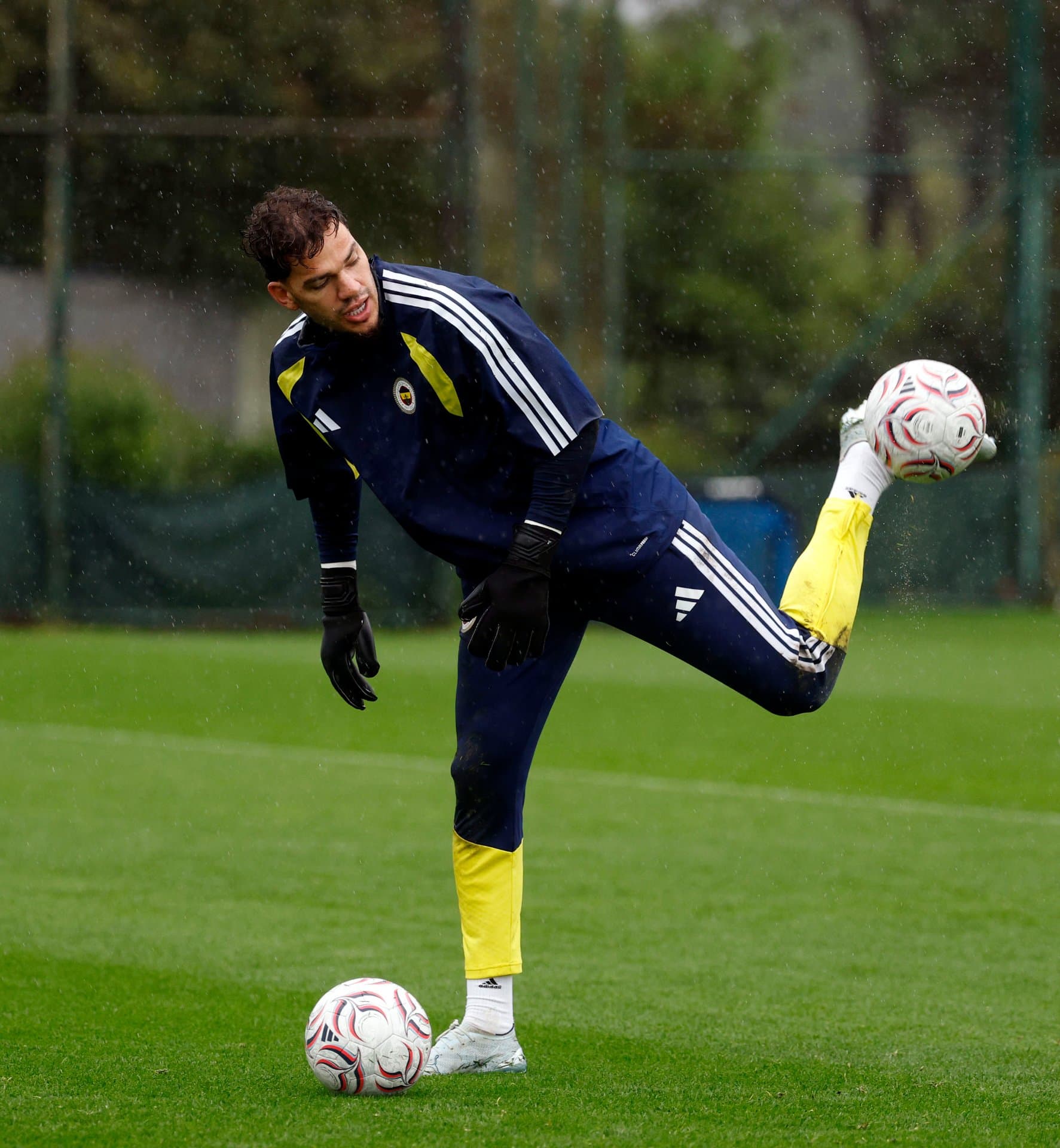 Fenerbahçemiz günü çift antrenmanla tamamladı — 5