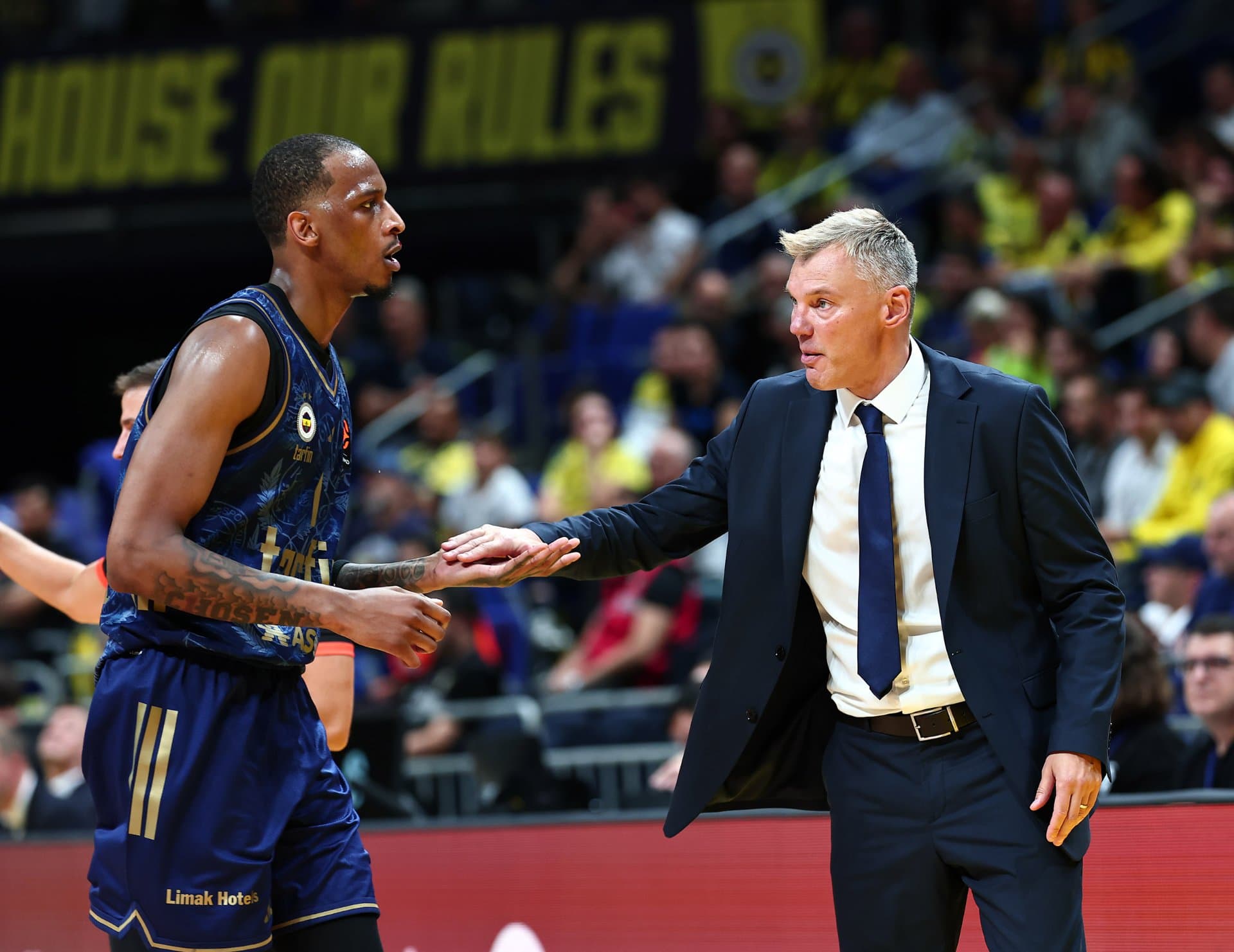 Fenerbahçe Tarfin 100-76 Bayern Münih — 3