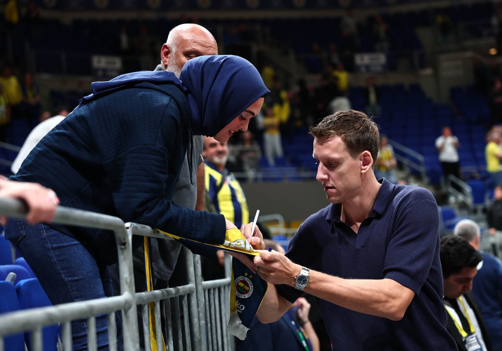 Fenerbahçe Tarfin 100-76 Bayern Münih — 7