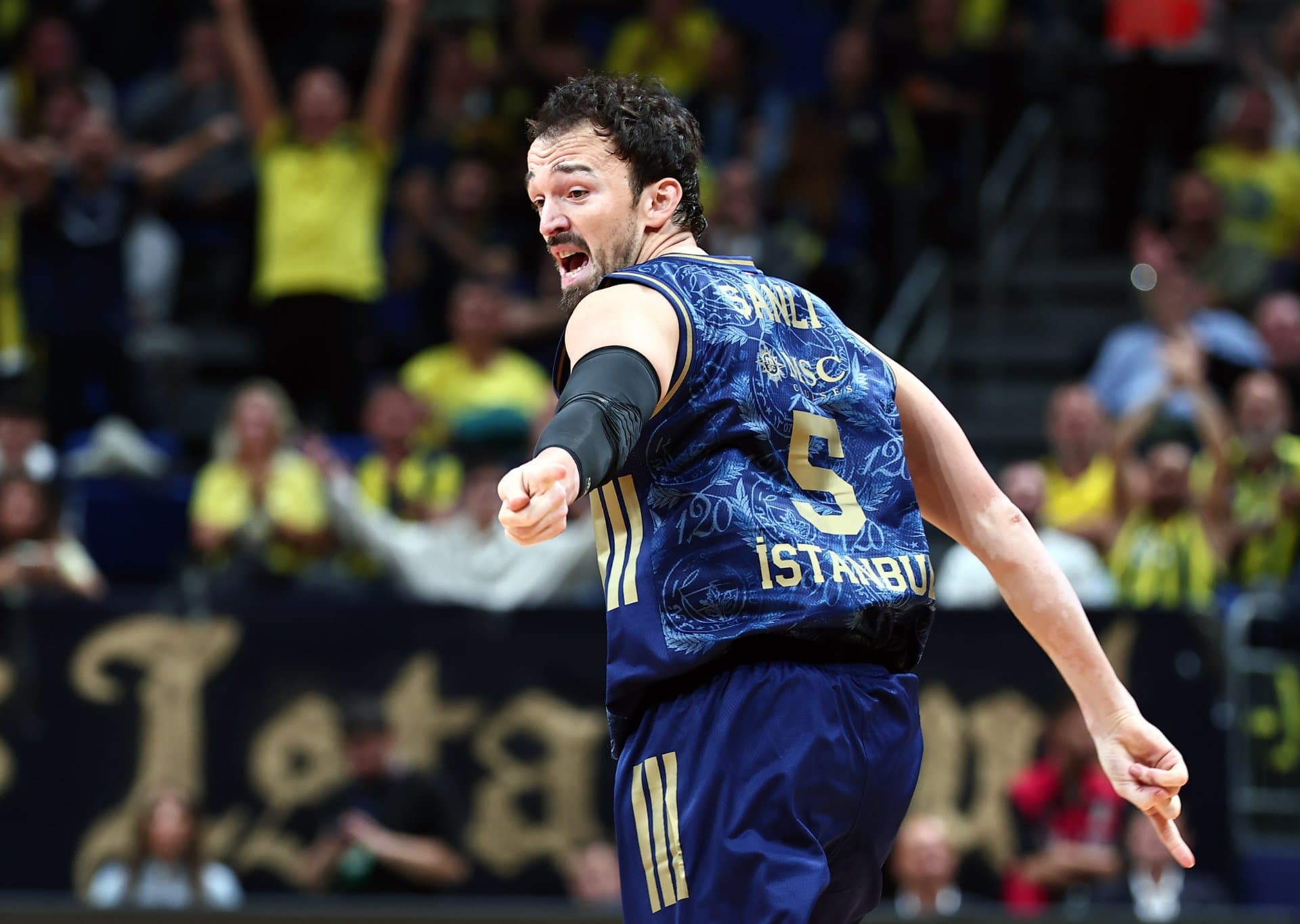 Fenerbahçe Tarfin 100-76 Bayern Münih — 8