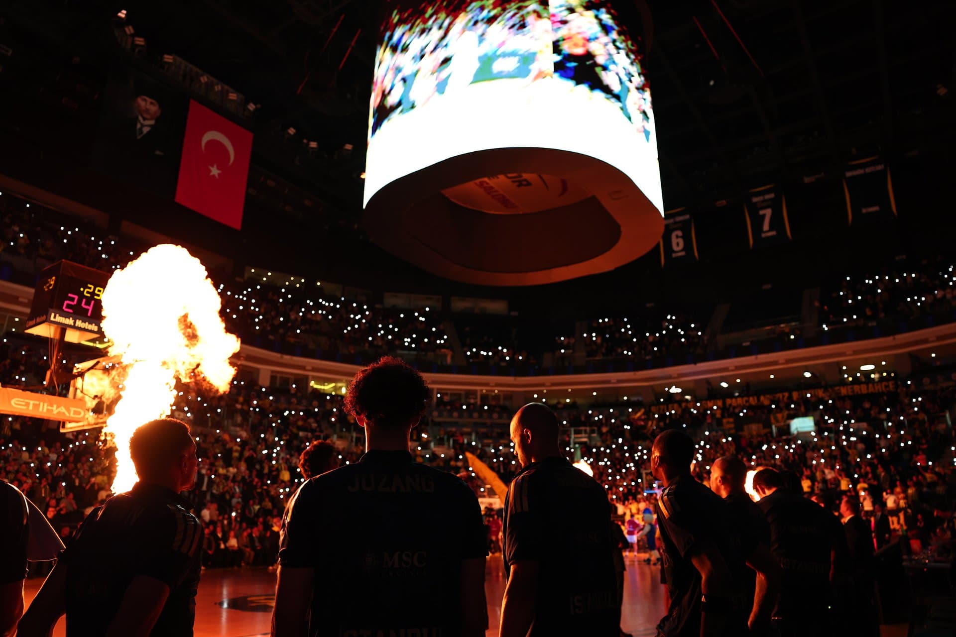 Fenerbahçe Tarfin 100-76 Bayern Münih — 9