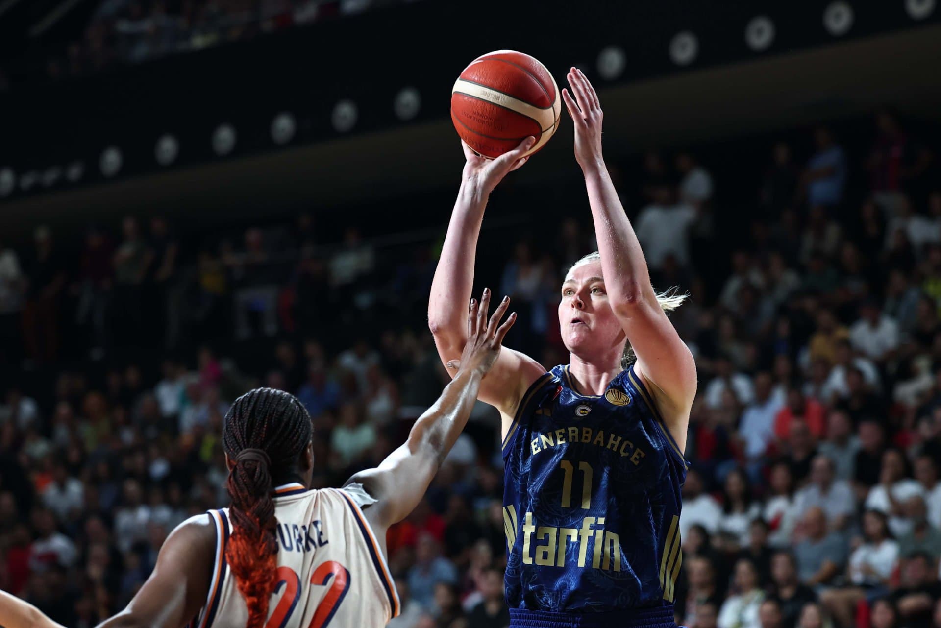 FENERBAHÇE TARFİN, ÜÇÜNCÜ KEZ FIBA KADINLAR SÜPER KUPA ŞAMPİYONU — 1