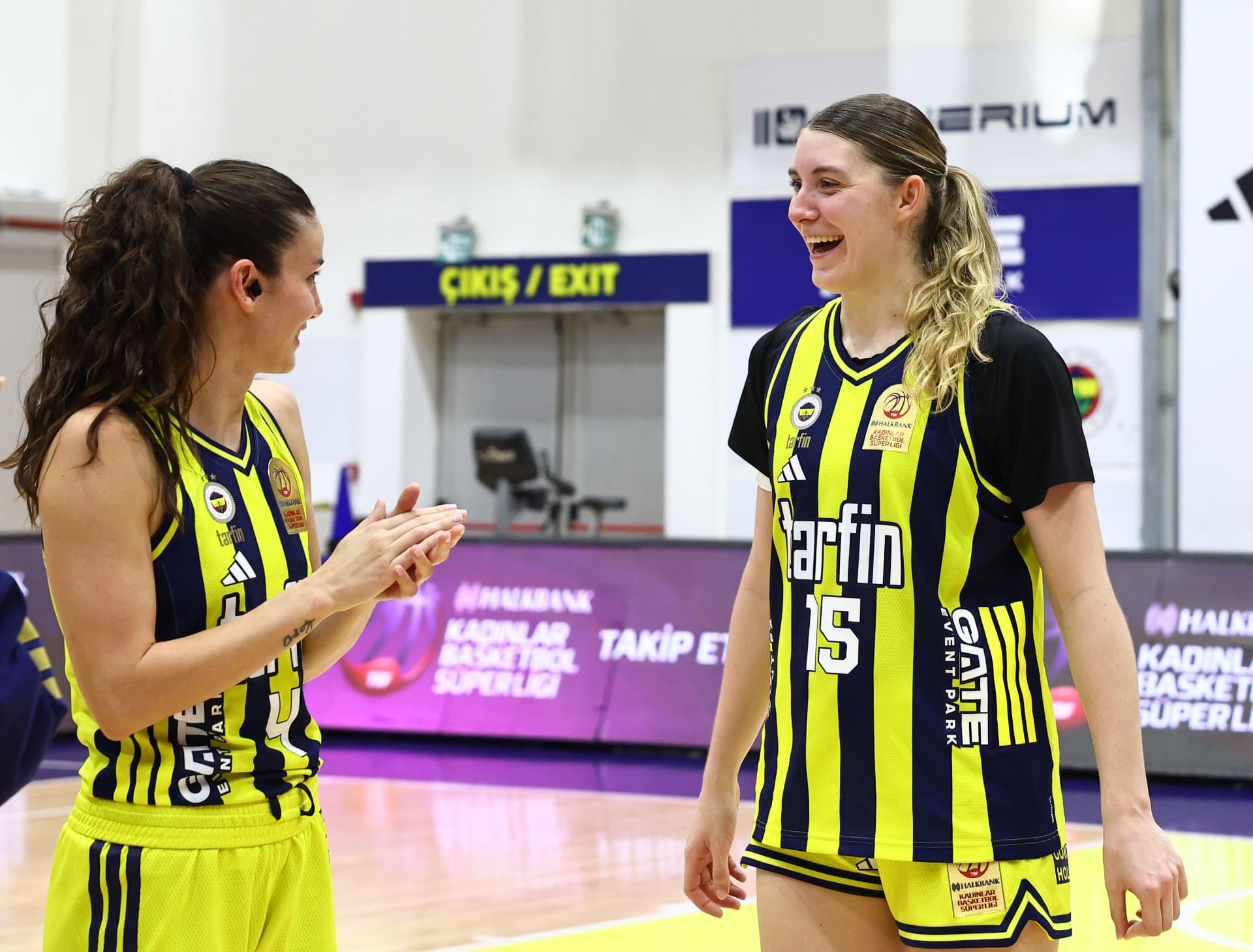 Fenerbahçe Tarfin 99-70 Melikgazi Kayseri Basketbol — 1