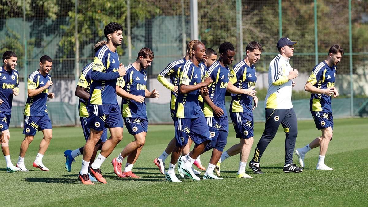 Aston Villa maçı hazırlıkları başladı
