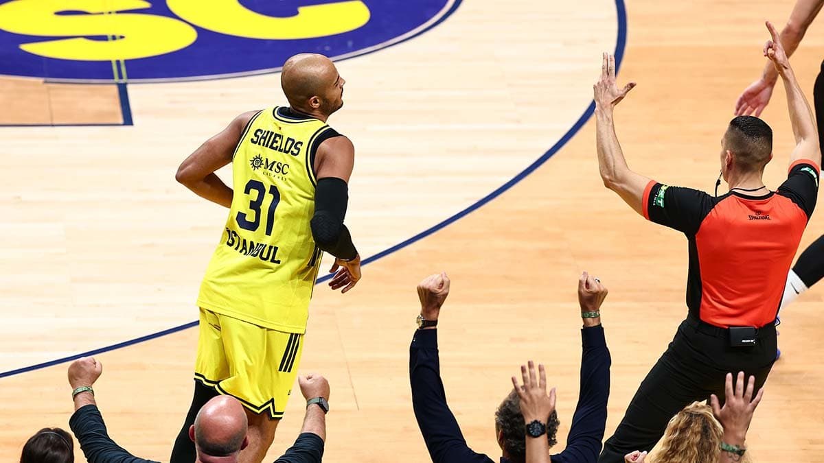 Fenerbahçe Tarfin, EuroLeague’de çift maç haftasını kayıpsız geçti