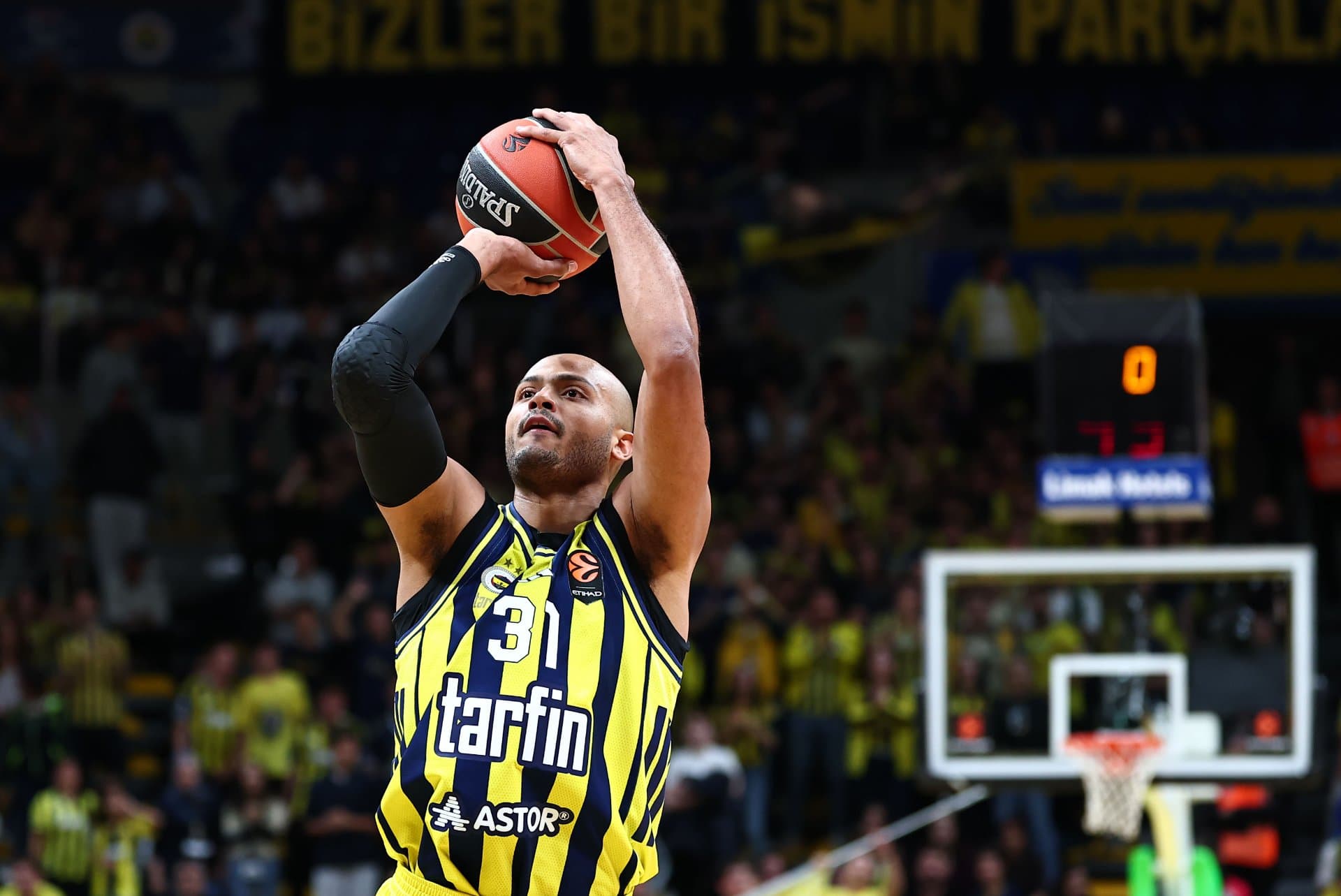 Fenerbahçe Tarfin, EuroLeague’de çift maç haftasını kayıpsız geçti — 1