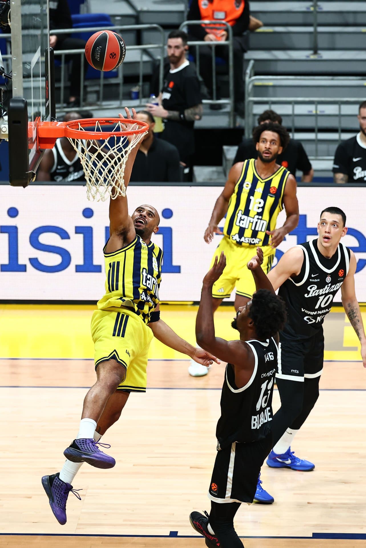 Fenerbahçe Tarfin, EuroLeague’de çift maç haftasını kayıpsız geçti — 2