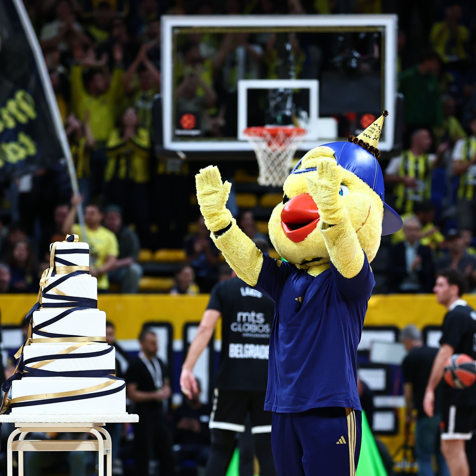 Fenerbahçe Tarfin, EuroLeague’de çift maç haftasını kayıpsız geçti — 4