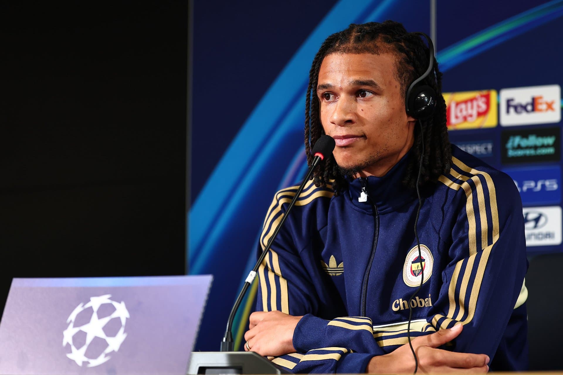 Teknik Direktörümüz İsmail Kartal ve Nathan Ake’den Slavia Prag maçı öncesi açıklamalar — 4