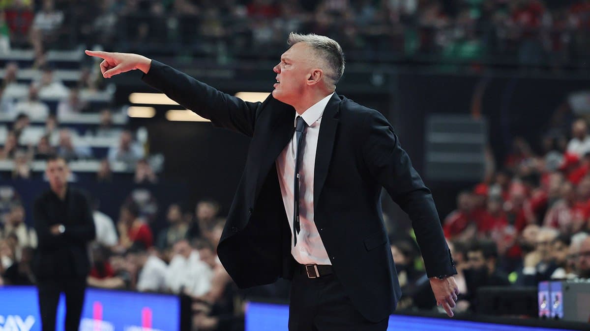 Başantrenörümüz Sarunas Jasikevicius ve oyuncumuz Will Clyburn maç öncesi konuştu