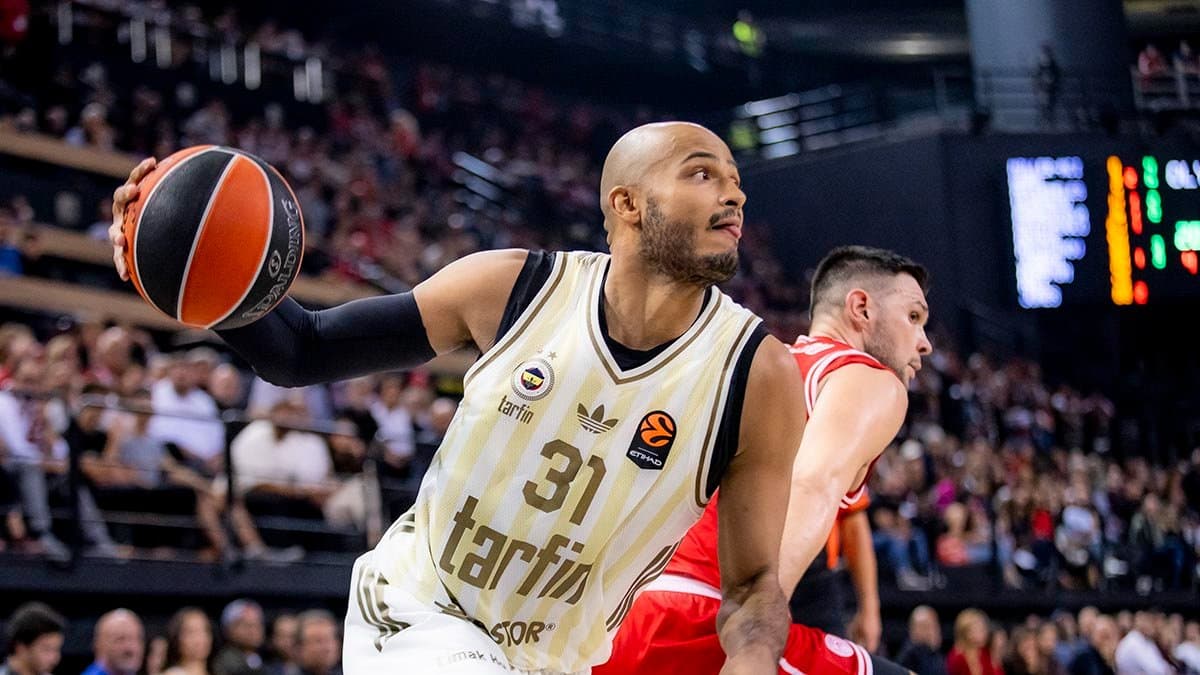 Olympiacos 61–64 Fenerbahçe Tarfin